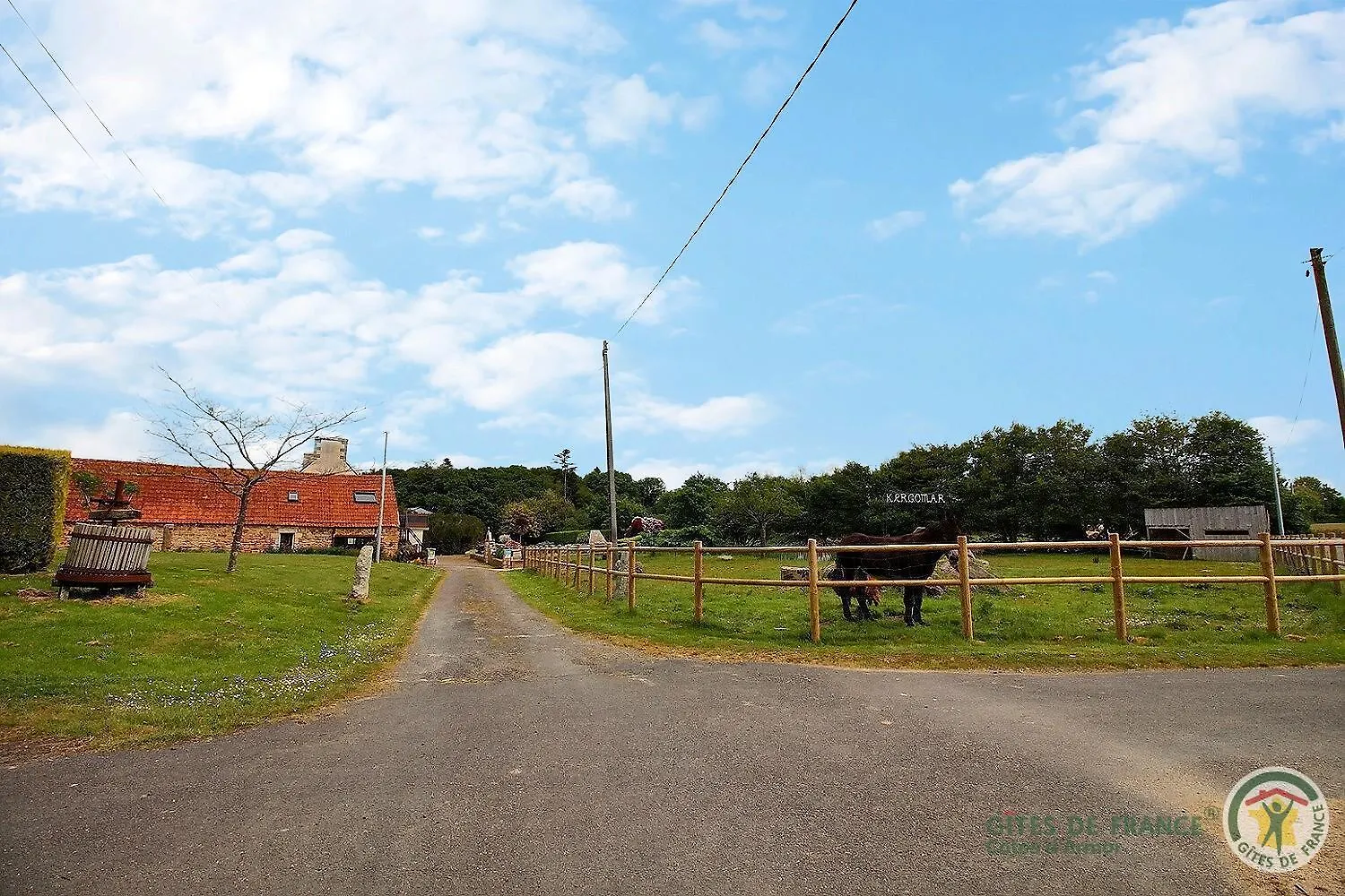 Ploumilliau La Caleche De Kergomar Bed & Breakfast