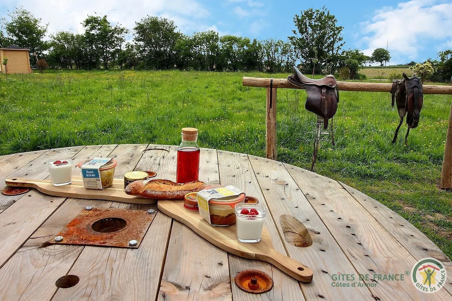 Ploumilliau La Caleche De Kergomar Bed & Breakfast