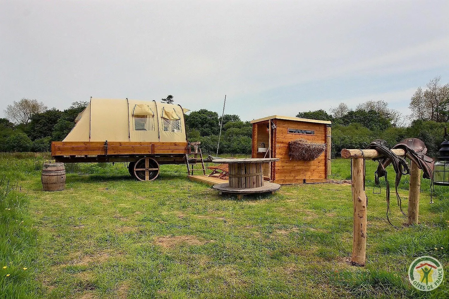 Ploumilliau La Caleche De Kergomar Bed & Breakfast